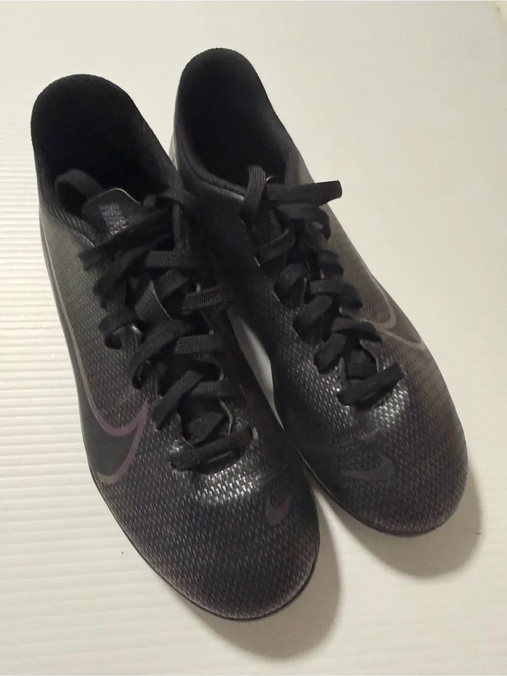 Nike Mercurial Vapor 13 soccer cleats holographic youth 3.5Y